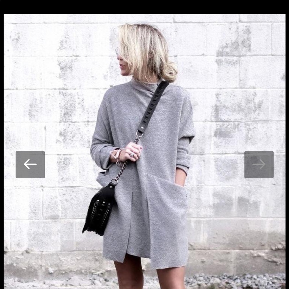 NWOT: Grey/white fleece dress w/ accent pockets- M